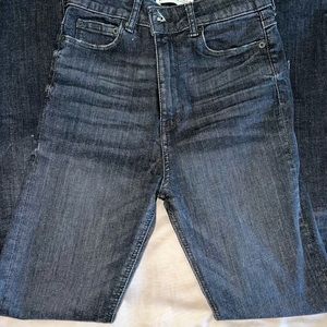 Selling this small black jeans Zara